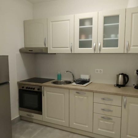 Isabel Artemis Apartment โคเรฟตอน ภายนอก รูปภาพ