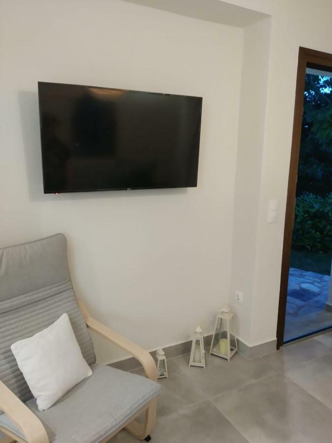 Isabel Artemis Apartment โคเรฟตอน ภายนอก รูปภาพ