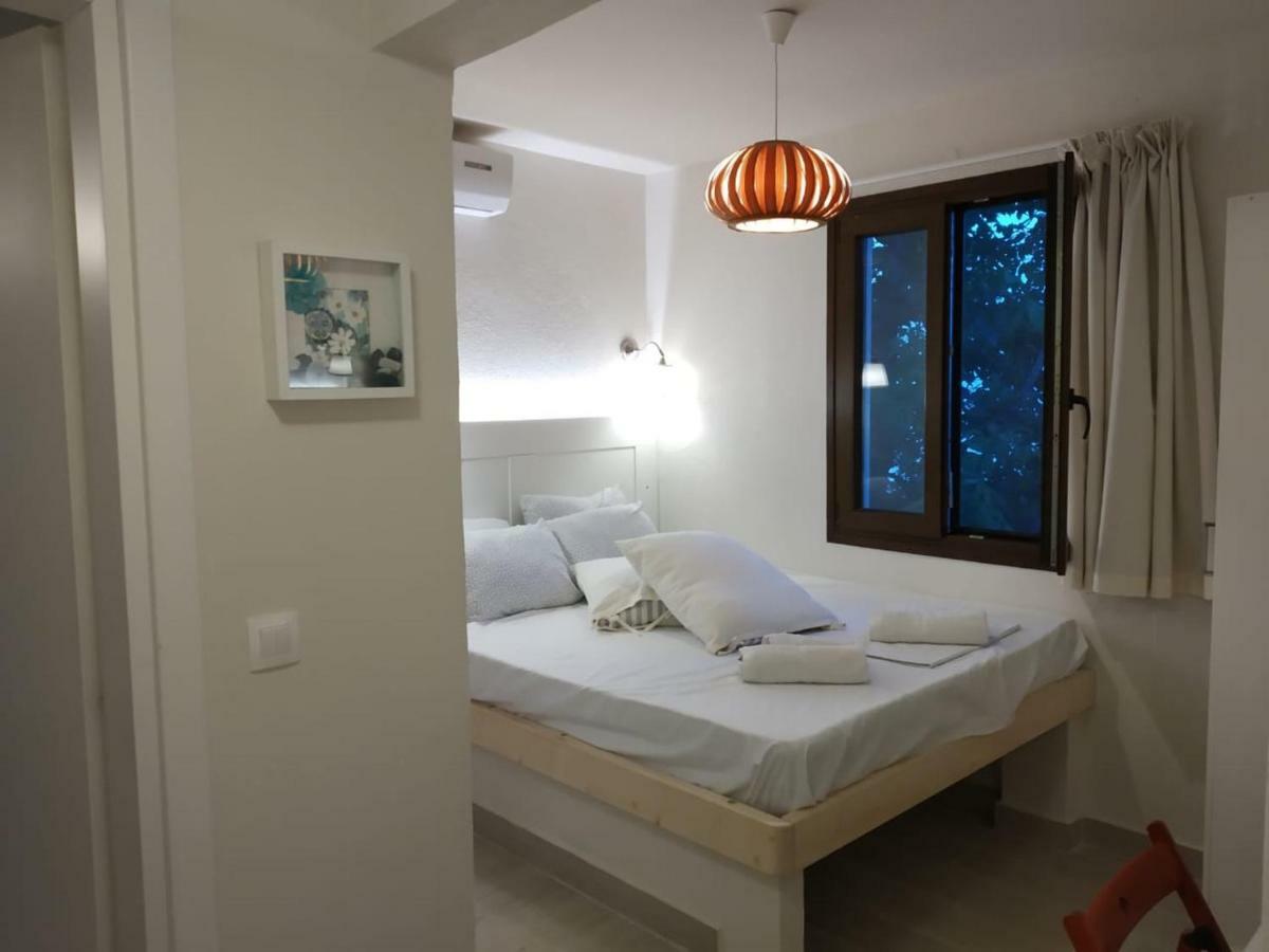 Isabel Artemis Apartment โคเรฟตอน ภายนอก รูปภาพ